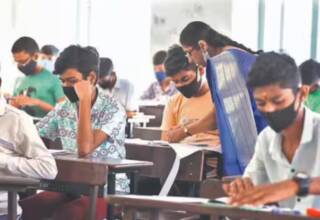 UP Board: 12th Exam में छूटी पेपर फिर देने का मिला मौका, यहाँ जाने एग्जाम डेट