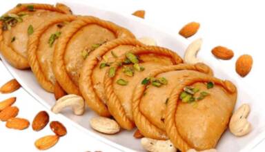 Holi 2024: होली पर बनाएं गुजिया, जो खाएगा वो ही करेगा तारीफ